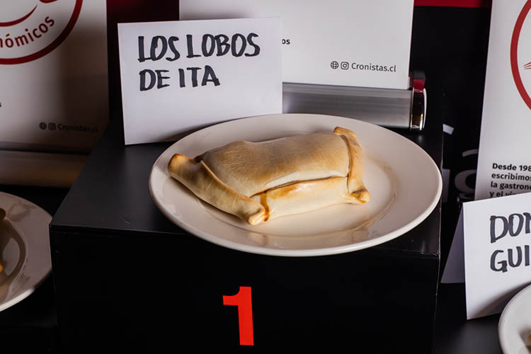 Concurso Mejor empanada de Santiago 2026 realizado por el C�rculo de Cronistas Gastron�micos de Chile