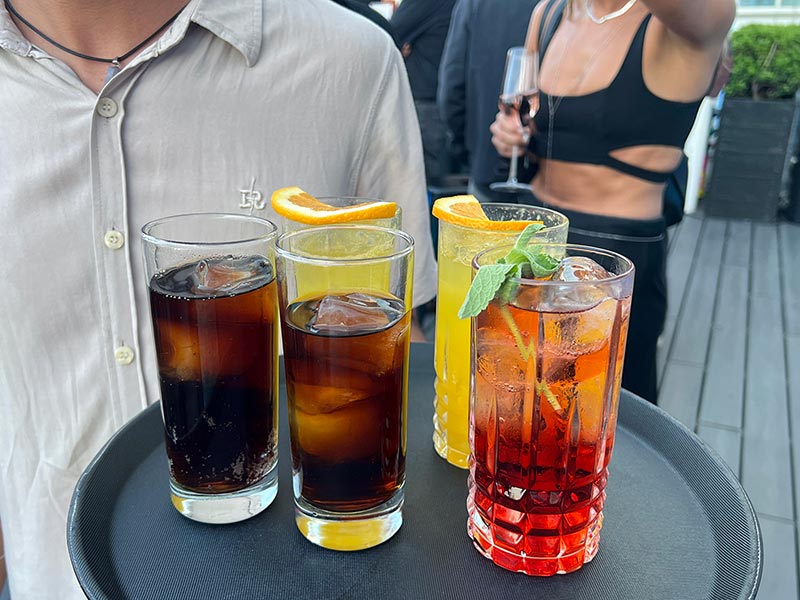 Fotos del lanzamiento de Diablo Spark, Diciembre 2025