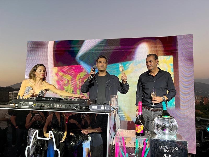 Fotos del lanzamiento de Diablo Spark, Diciembre 2025