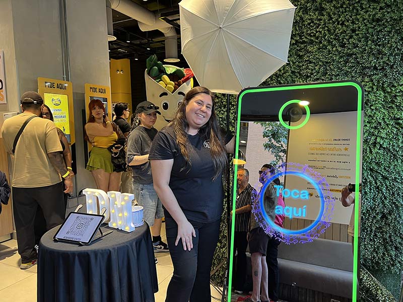 Fotos sociales del lanzamientos de las Michedas en Tommy Beans, Enero 2026