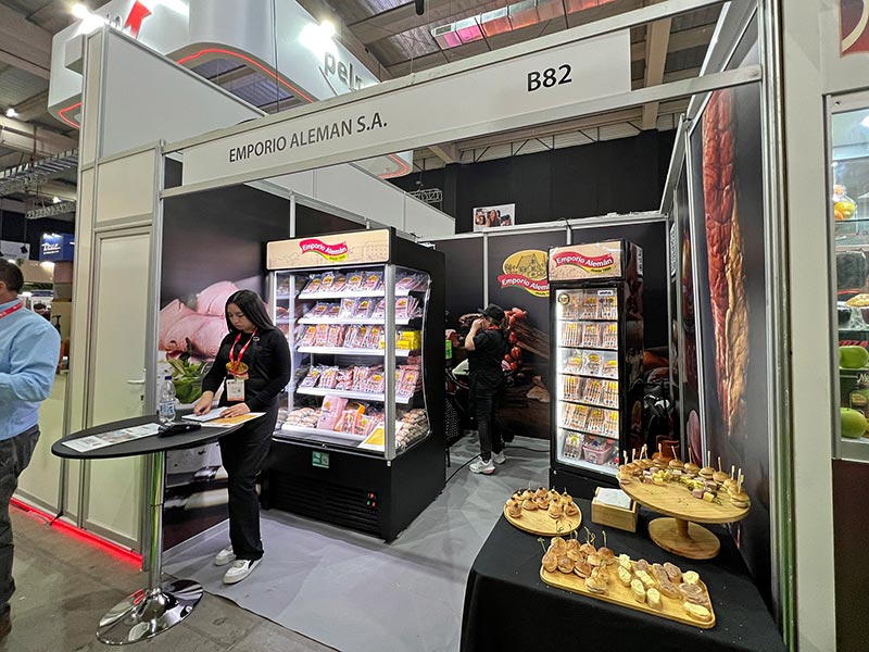 Fotos de la feria Food Service 2025, los Premio Fuego y el Almuerzo de la Fegach