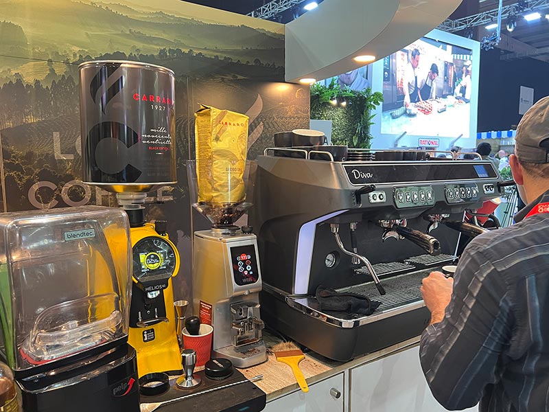 Fotos de la feria Food Service 2025, los Premio Fuego y el Almuerzo de la Fegach