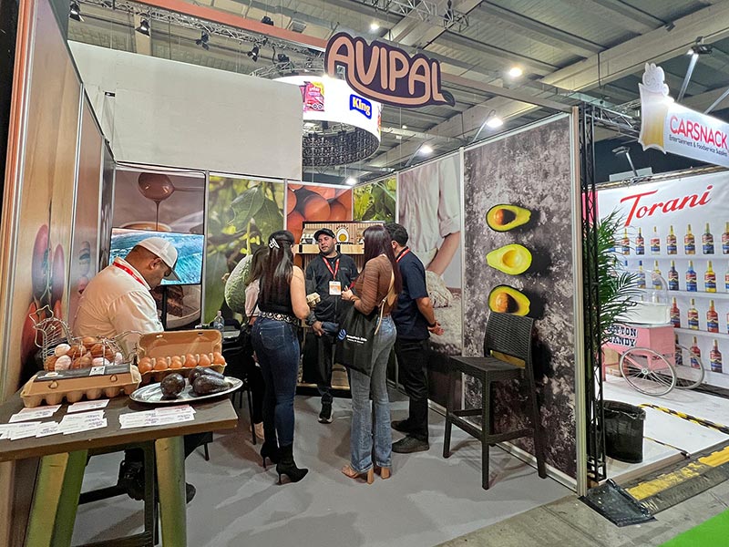 Fotos de la feria Food Service 2025, los Premio Fuego y el Almuerzo de la Fegach