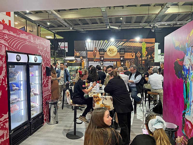 Fotos de la feria Food Service 2025, los Premio Fuego y el Almuerzo de la Fegach