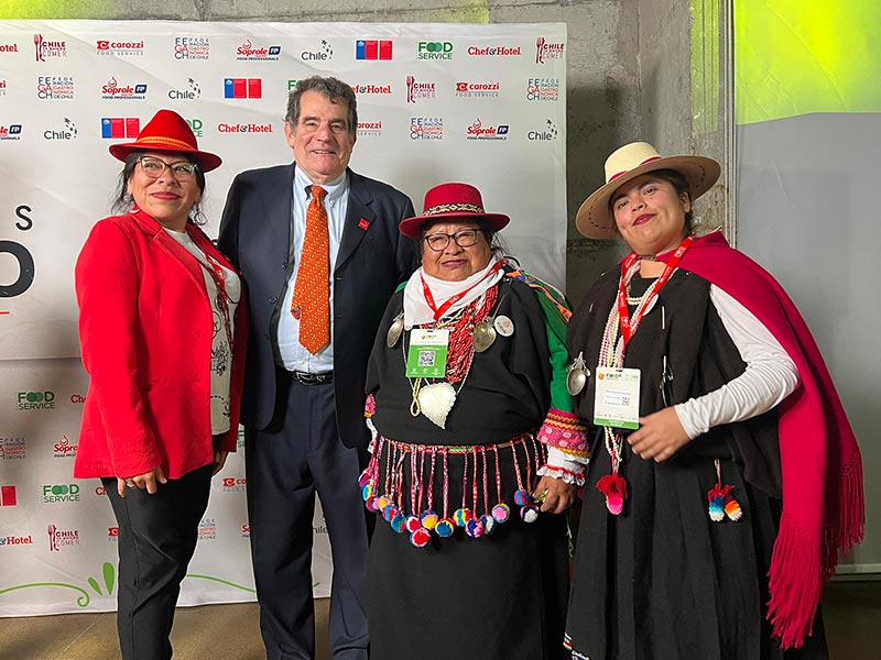 Fotos de la feria Food Service 2025, los Premio Fuego y el Almuerzo de la Fegach