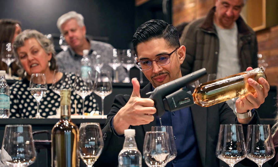 Coravin: el Futuro del Servicio del vino por copa